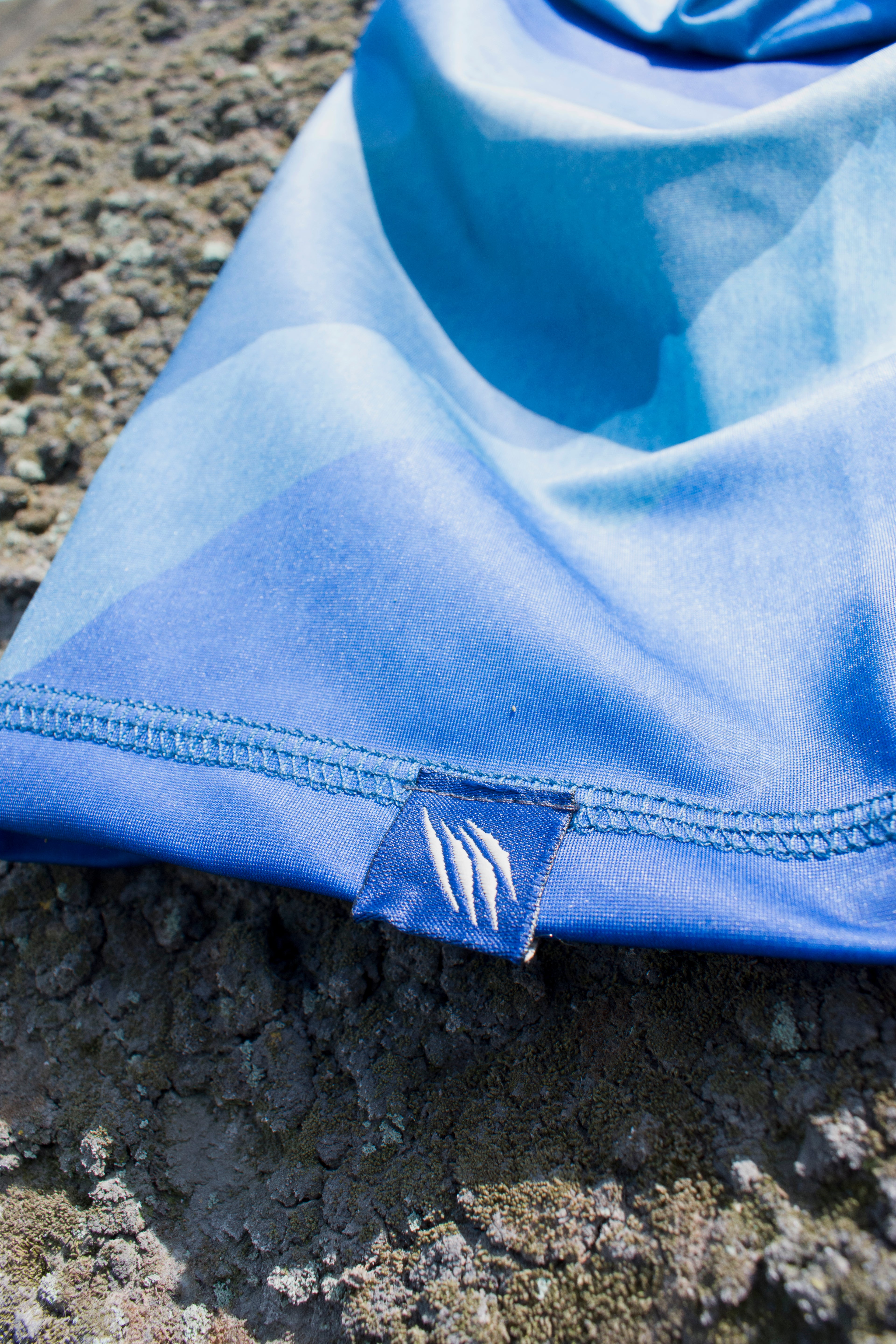 Cuellera UV - The Hills Blue